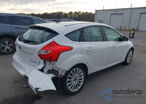 2012 Ford Focus Titanium из США, поврежденный, VIN 1FAHP3N26CL351482